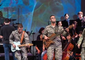 Musicians helps to heal community after devastating fires