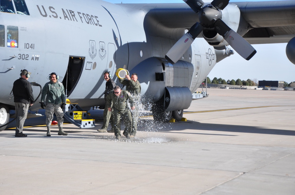 Fini flight farewell for longtime Reserve crew chief