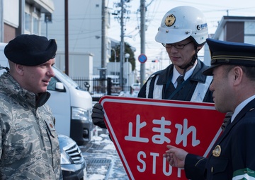 Bilingual stop sign showcases U.S.-Japan partnership