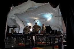 Early entry command post conducts communication capability exercise