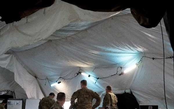 Early entry command post conducts communication capability exercise