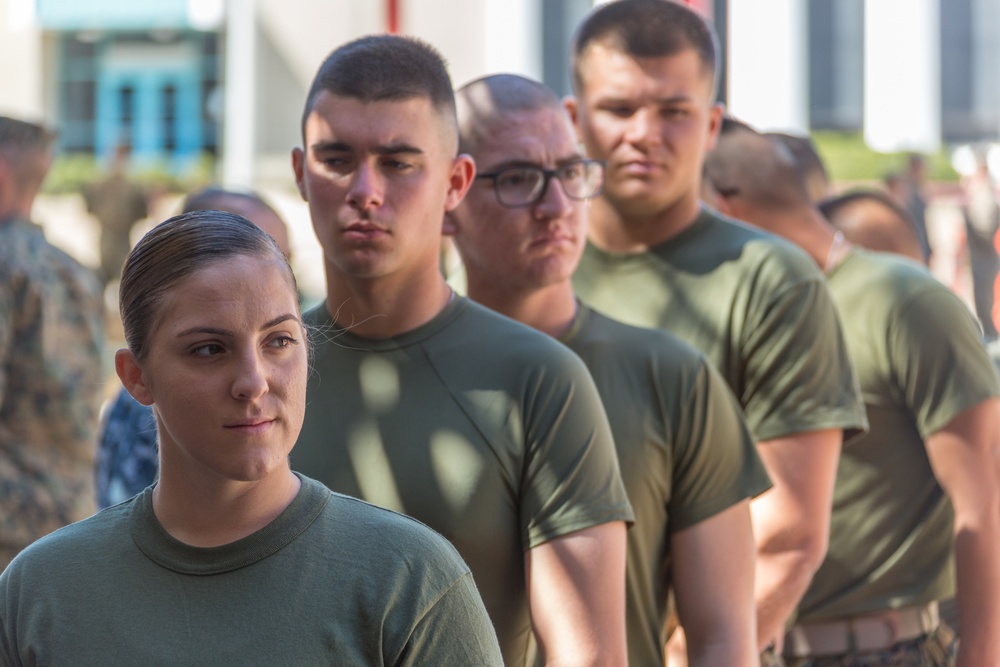 First female Marine students arrive at SOI-W