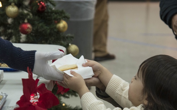 A little cookie monster