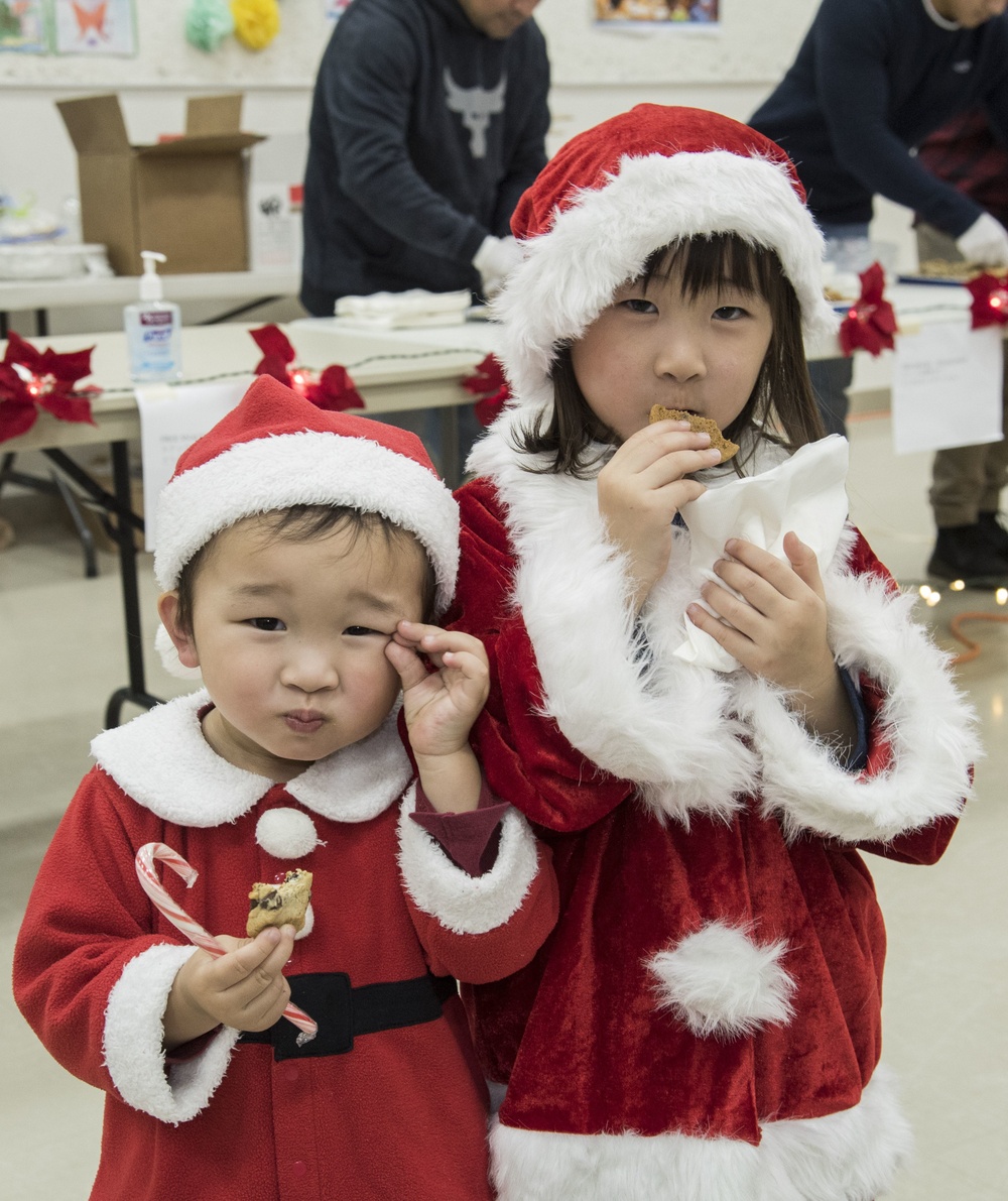 Santa's littlest helpers