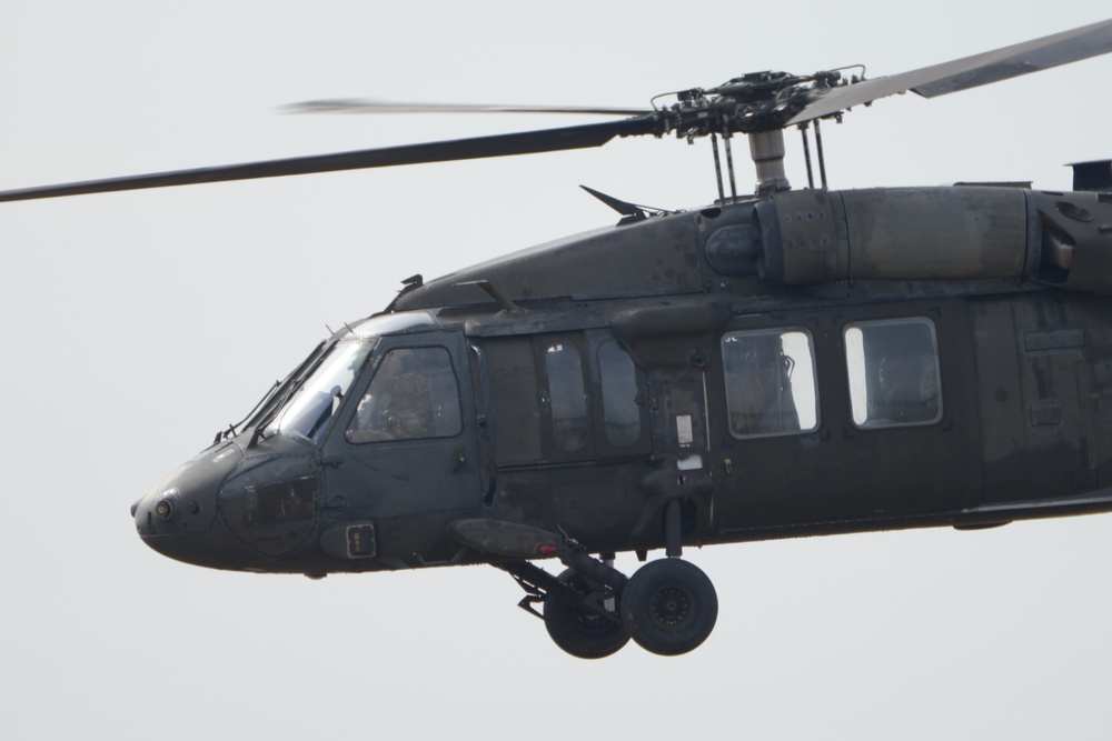 UH-60 Black Hawk Helicopter Traffic Pattern Training Flight