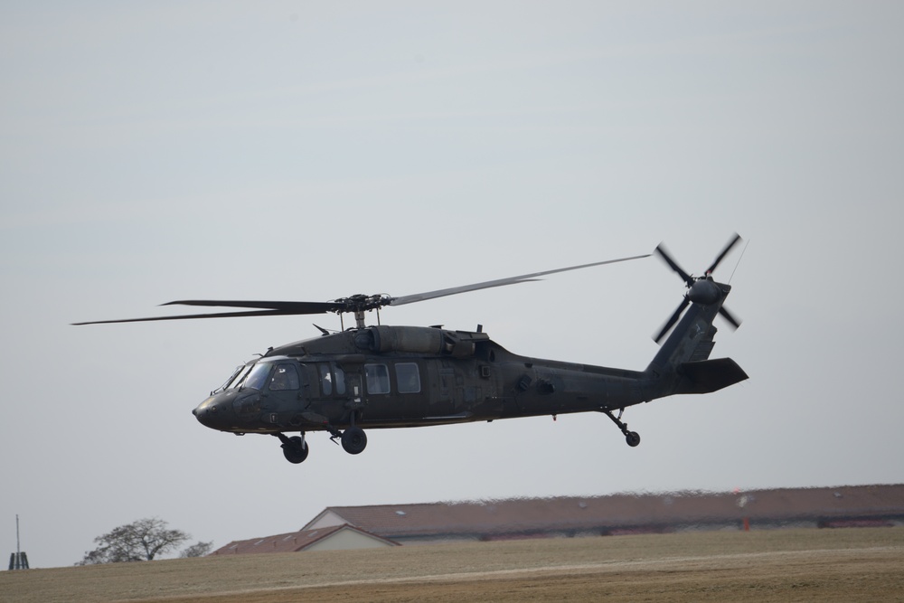 UH-60 Black Hawk Helicopter Traffic Pattern Training Flight