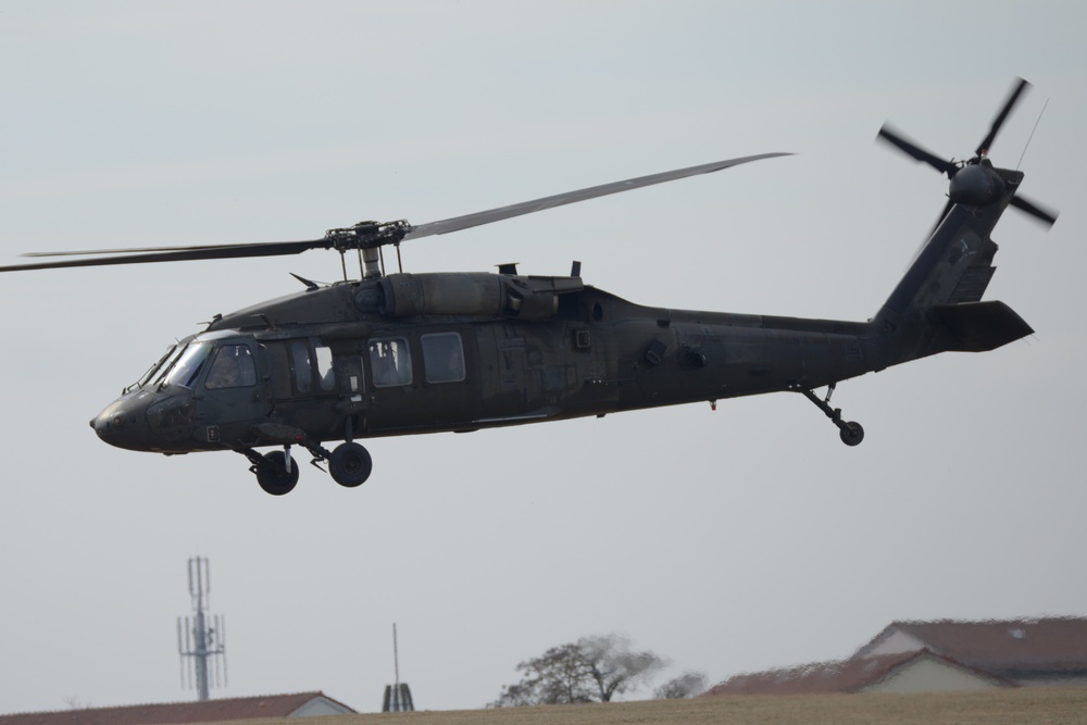 UH-60 Black Hawk Helicopter Traffic Pattern Training Flight