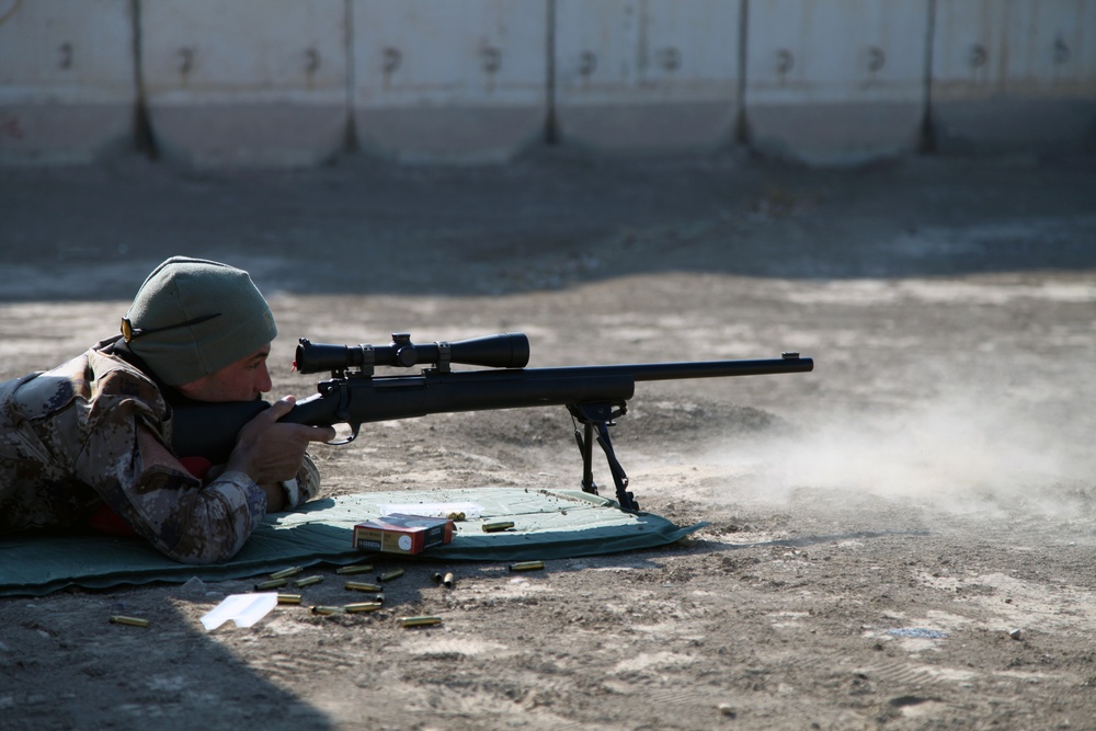 Iraqi sniper refit course