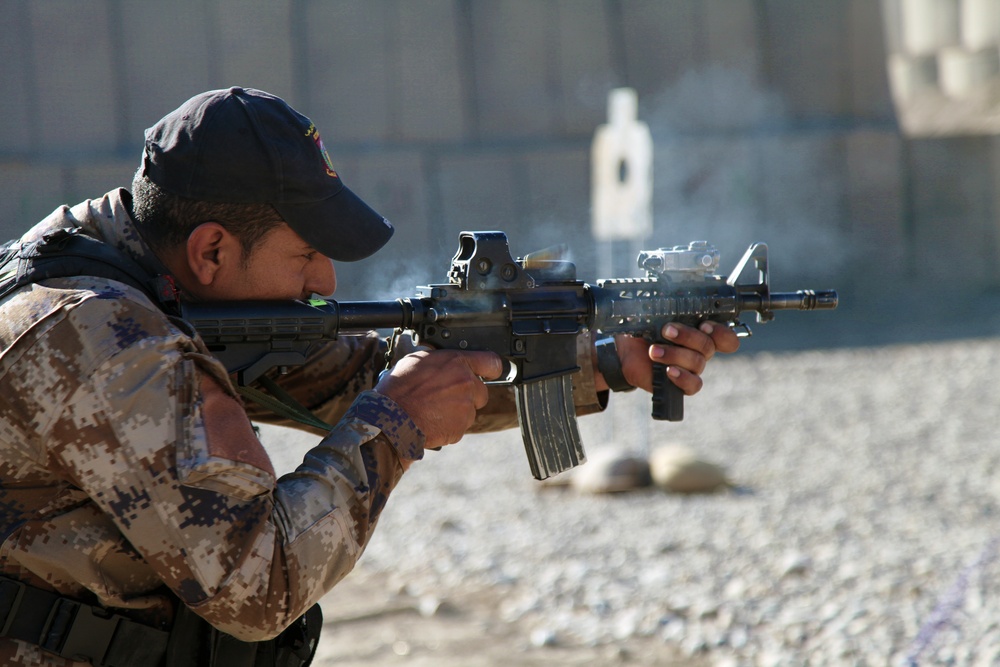 Iraqi sniper refit course
