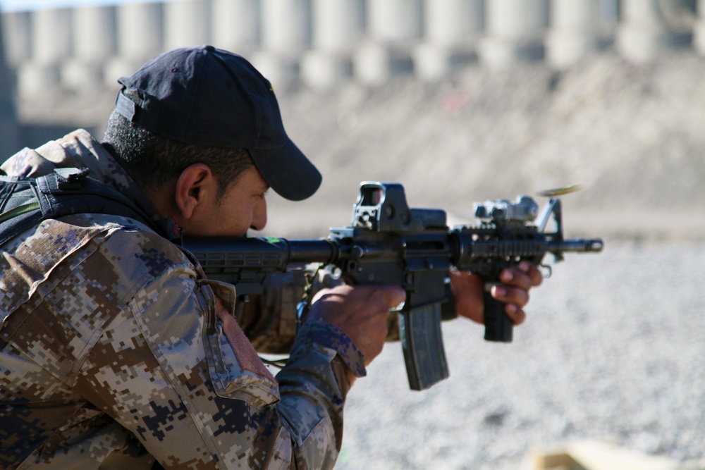 Iraqi sniper refit course
