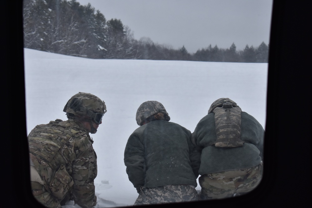 NY Army Guard aircrew team with Army Reserve for training