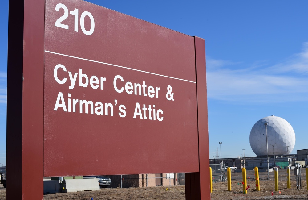 Cyber Center gives new resources to Buckley members