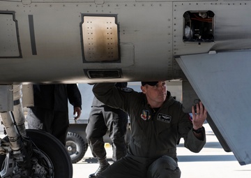 Viper Demo Team participates in 2018 Heritage Flight Training Course