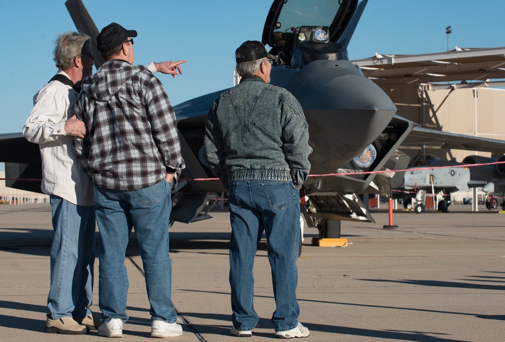 Langley Airmen showcase Raptor at Heritage Flight