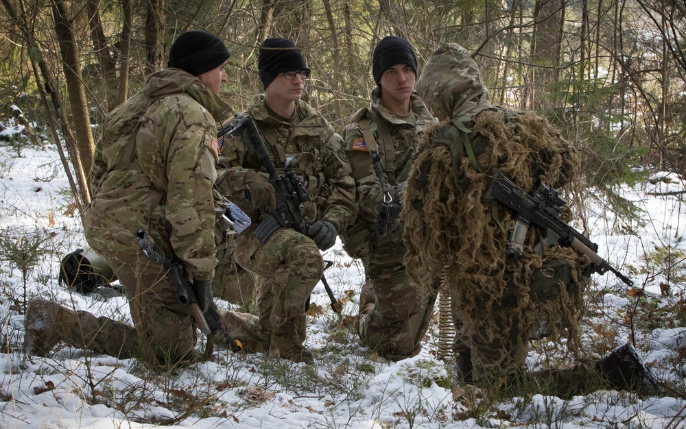 British, US Soldier compete in patrol competition