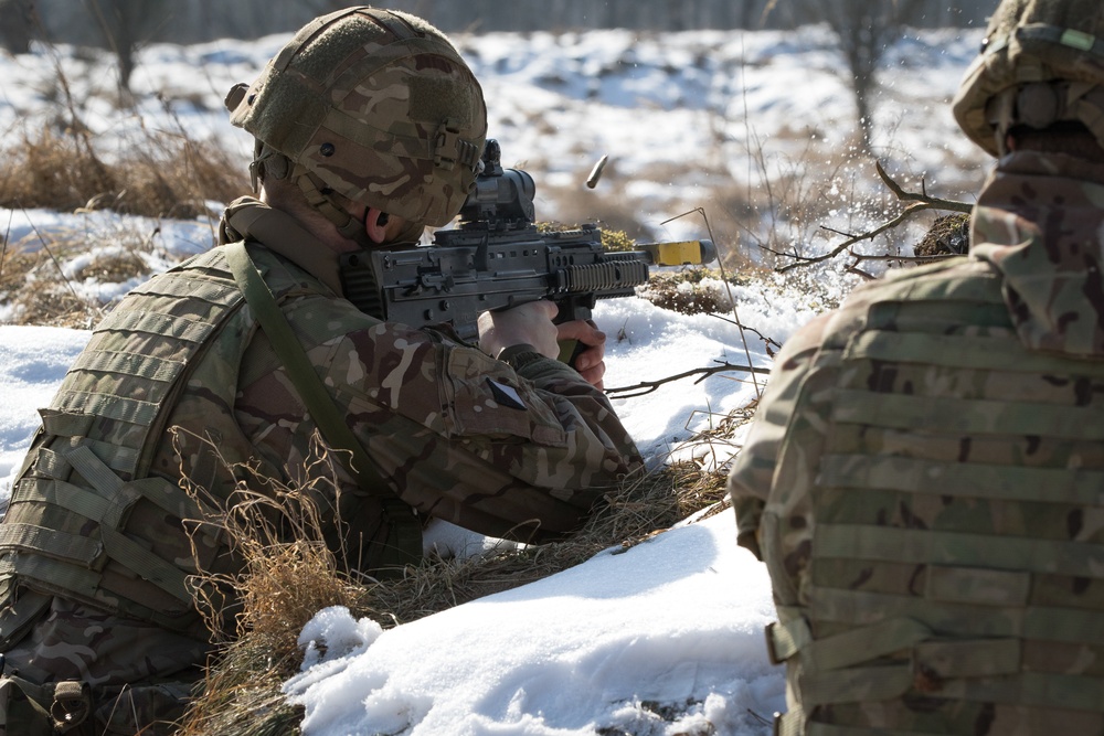 British, US Soldier compete in patrol competition