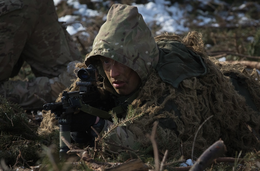 British, US Soldier compete in patrol competition