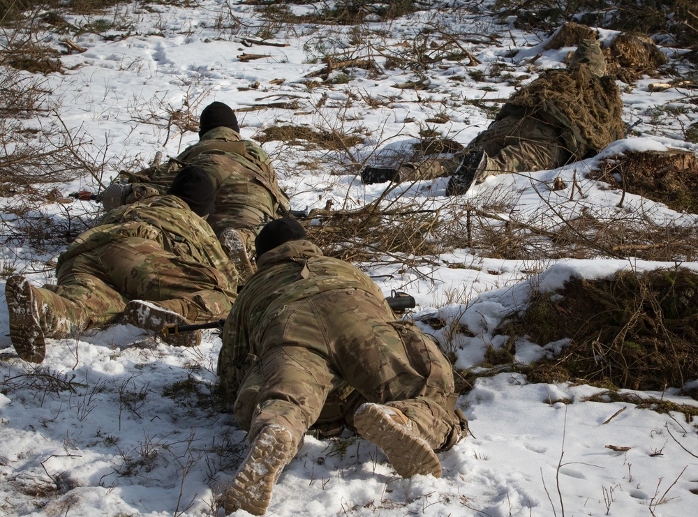 British, US Soldier compete in patrol competition