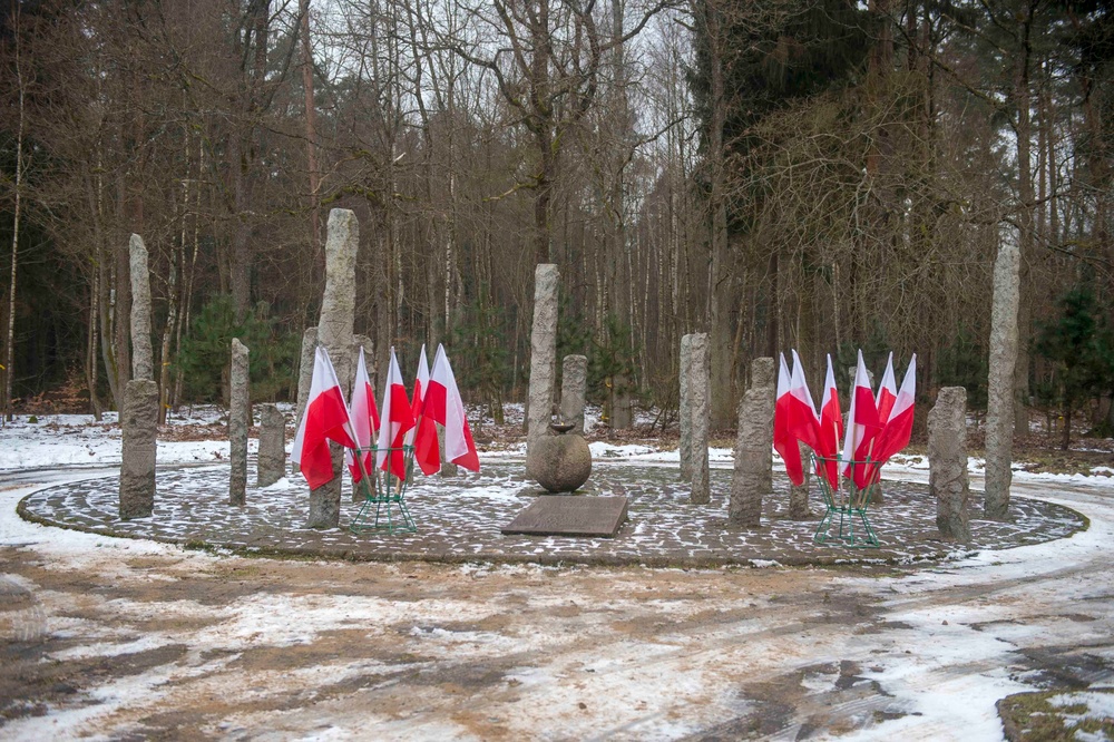 Naval Support Facility Redzikowo Hosts Polish Army