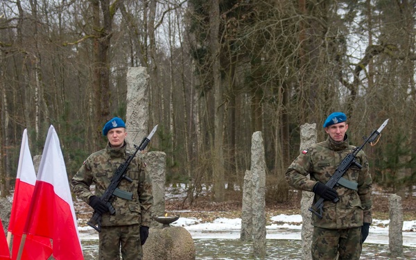 Naval Support Facility Redzikowo Hosts Polish Army