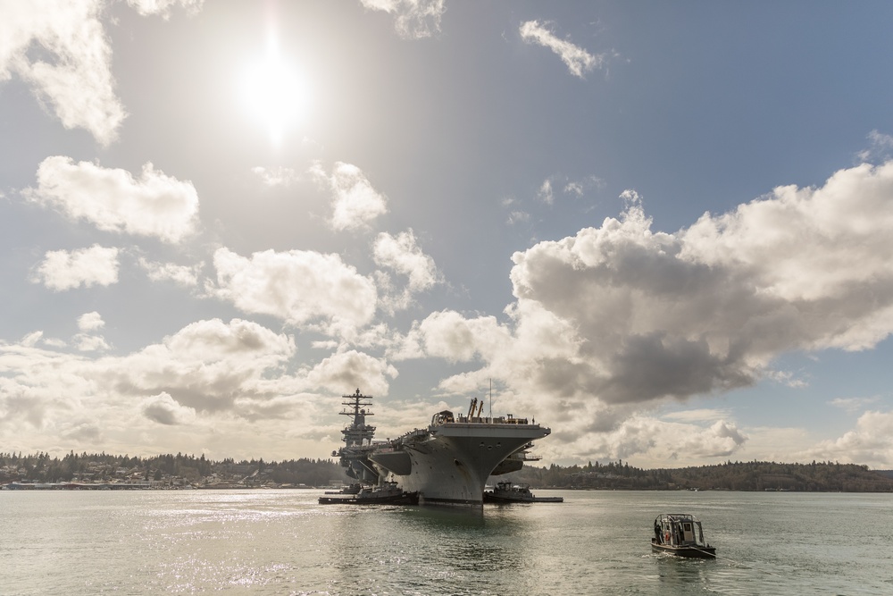 USS Nimitz (CVN 68) Docking