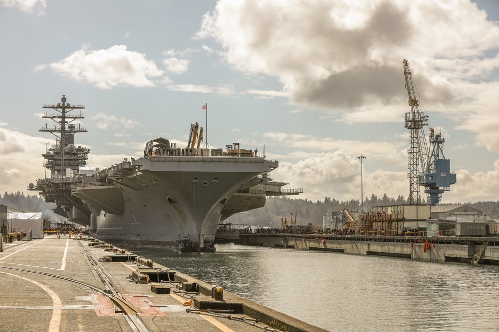 USS Nimitz (CVN 68) Docking