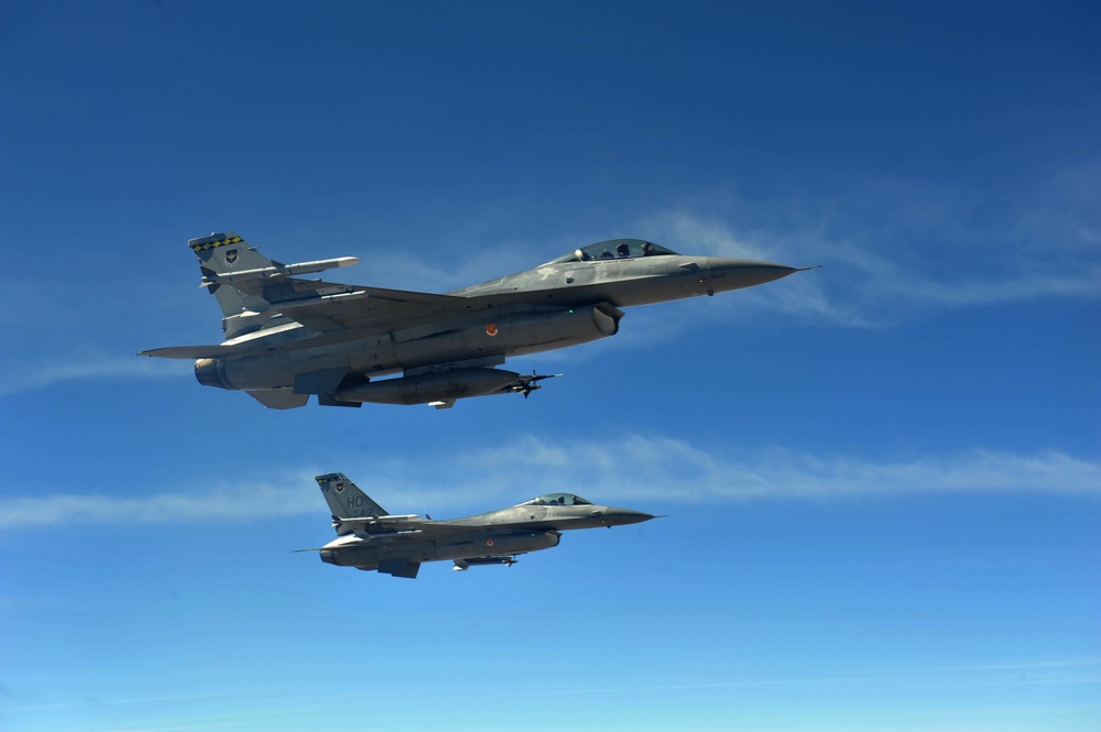 F-16 Fighting Falcons