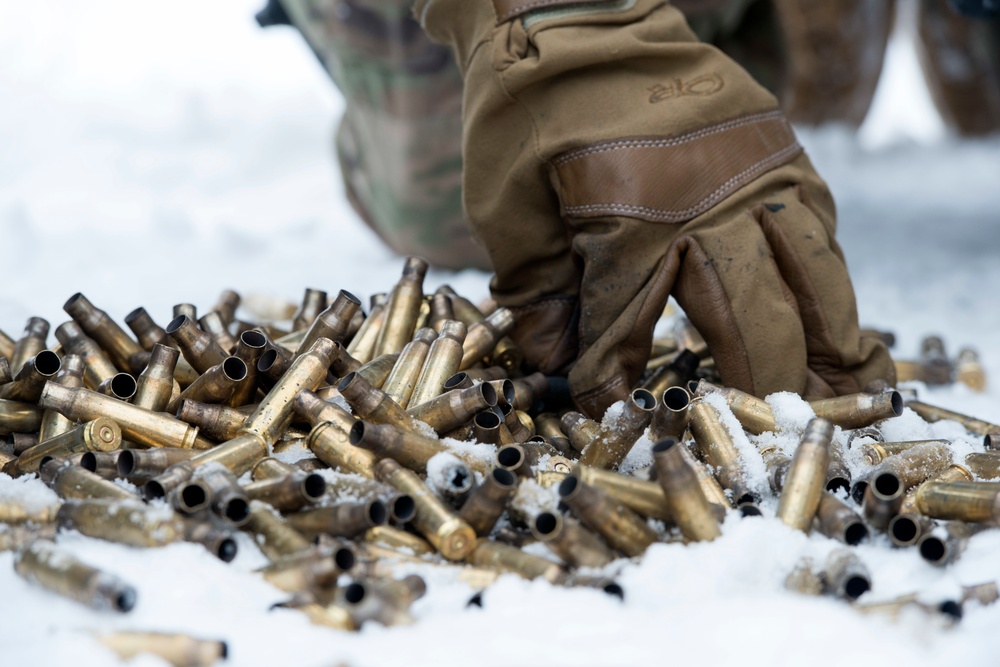 Muleskinners fire M240B machine guns at JBER