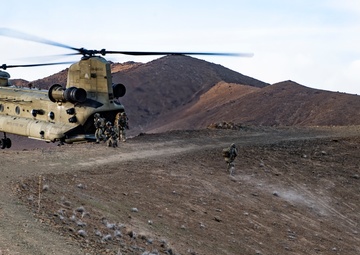 83rd ERQS Guardian Angels conduct Tactical Critical Casualty Care Working with U.S. Army CH-47's