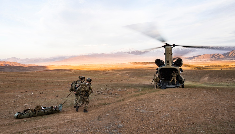 83rd ERQS Guardian Angels conduct Tactical Critical Casualty Care Working with U.S. Army CH-47's