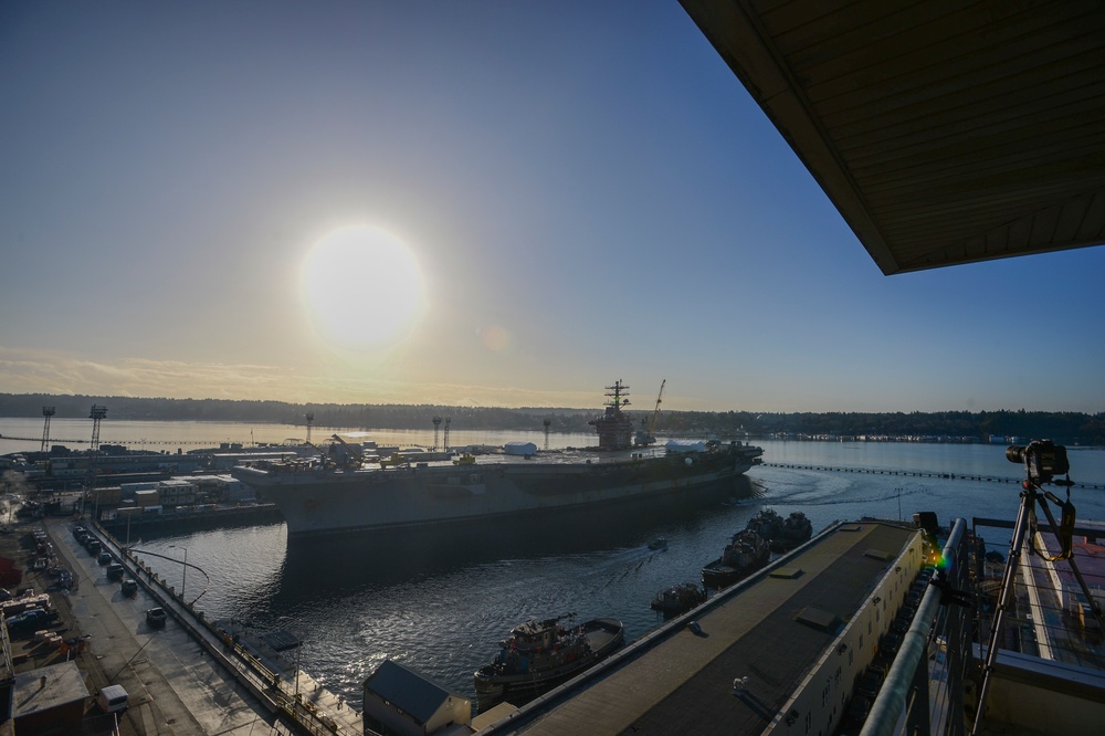 USS Nimitz prepares to enter dry dock