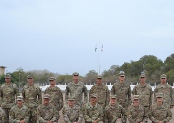 Texas Guardsmen go through French Desert Commando Course