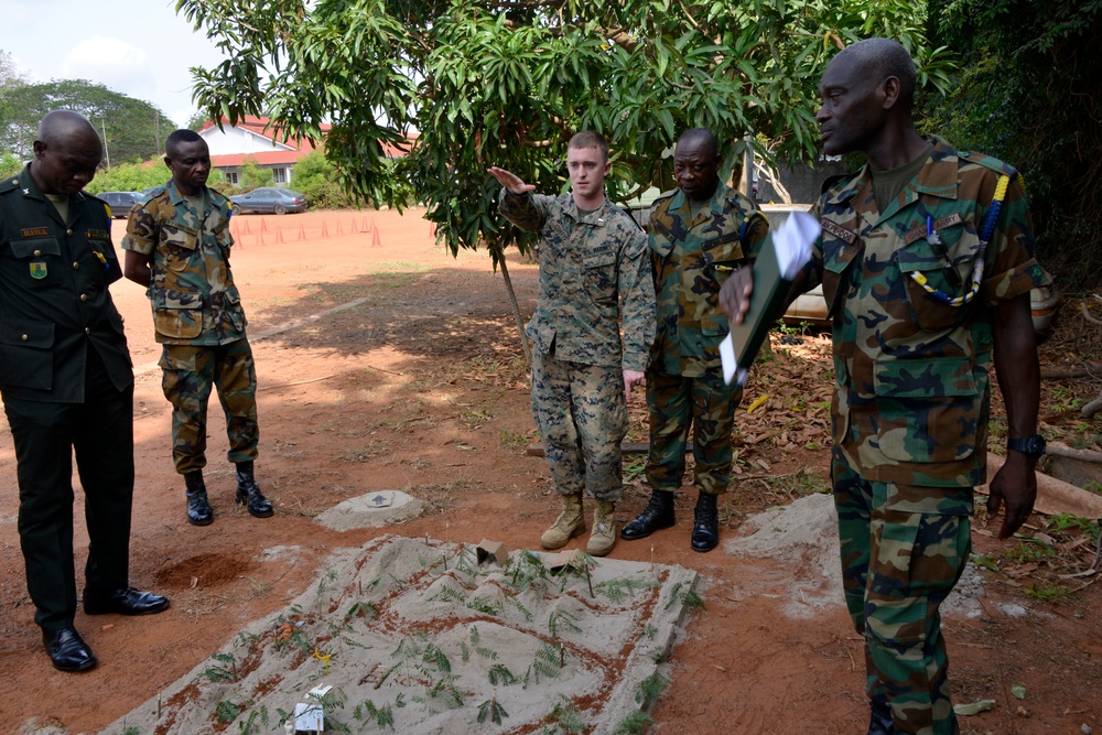 DVIDS - Images - U.S. Marines train with Ghanaian Soldiers [Image 4 of 7]