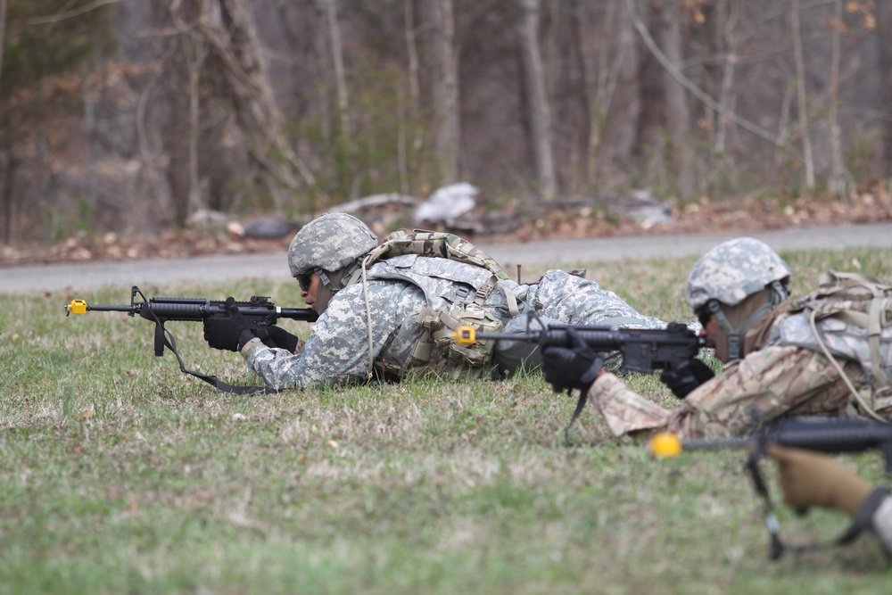 U.S. Army Reserve Soldiers practice critical skills with warrior task training