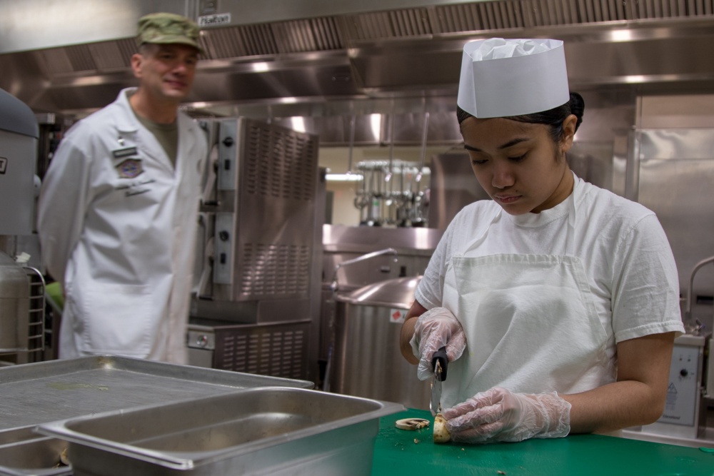Raptor's Nest Dining Facility ranks top six in the Army