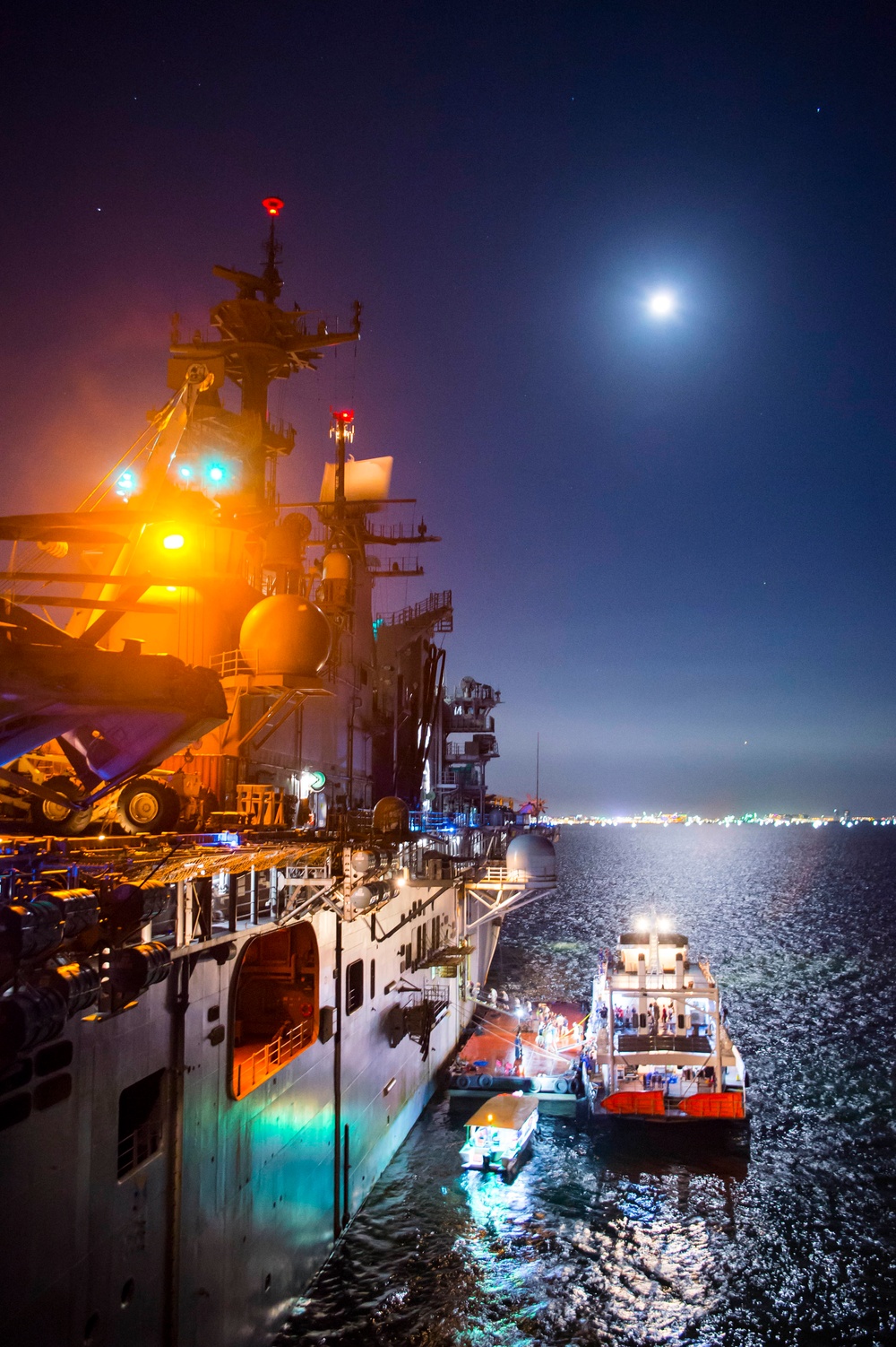 USS Bonhomme Richard (LHD 6) Anchored in Manila Bay