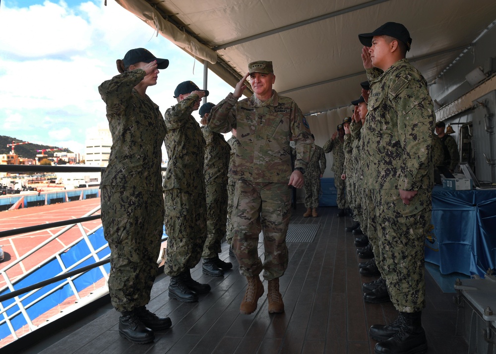 USEUCOM Commander visits USS Mount Whitney