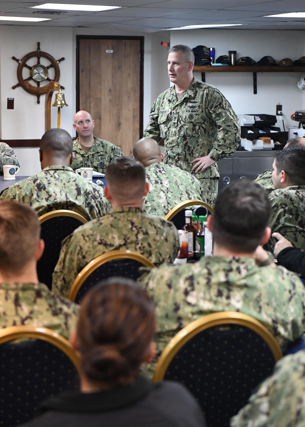 FLTCM Addington Visits USS Mount Whitney