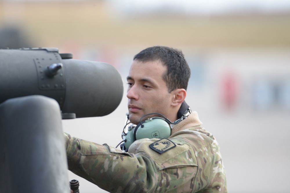 1st Battalion, 3rd Aviation Regiment (Attack Reconnaissance) conduct 500 hours phase maintenance on an AH-64D Apache