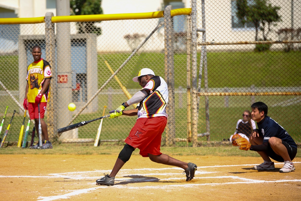 JGSDF competes in softball tournament with Marines