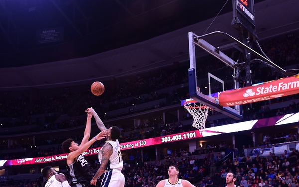 Military members honored at Denver Nuggets game