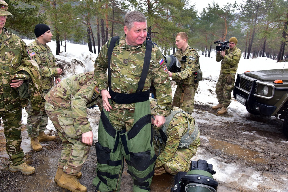 U.S. Ambassador to Slovenia Mr. Gautam Rana and Brig. Gen. Milan Zurman visited 16 th Special Troops Battalion