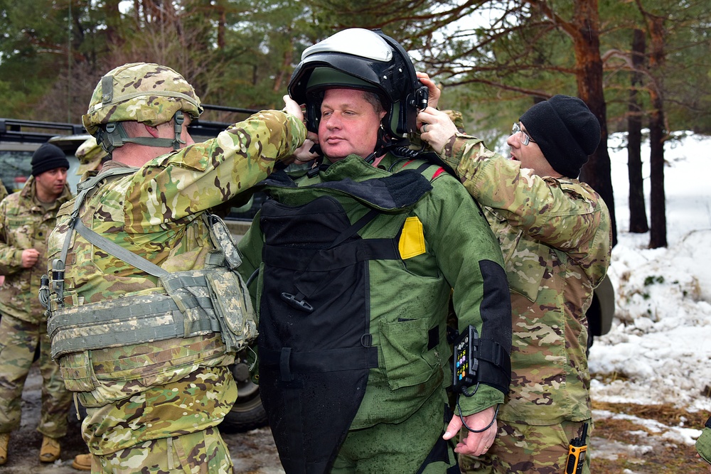 U.S. Ambassador to Slovenia Mr. Gautam Rana and Brig. Gen. Milan Zurman visited 16 th Special Troops Battalion