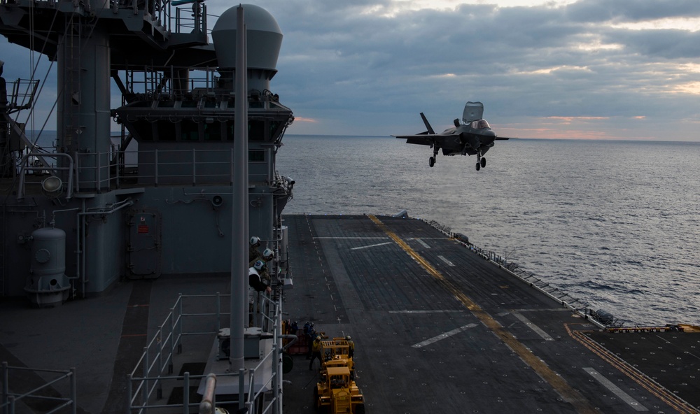 F-35 Lightning II, USS Wasp (LHD 1), Marine Fighter Attack Squadron (VMFA) 121