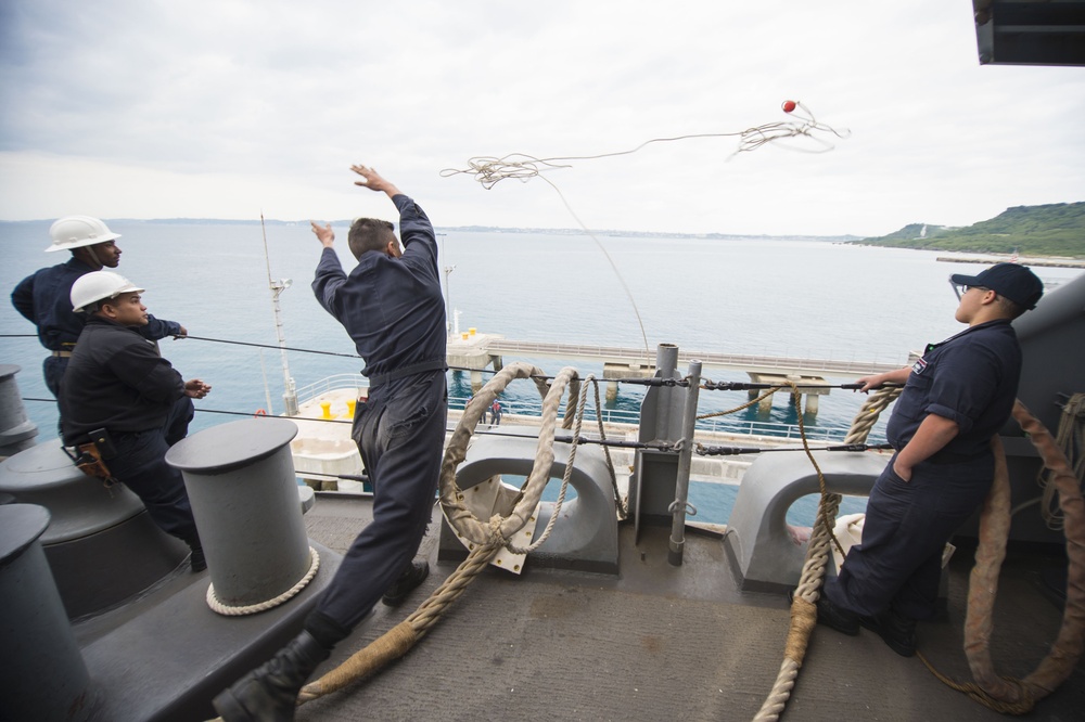 USS Bonhomme Richard Arrives in Okinawa