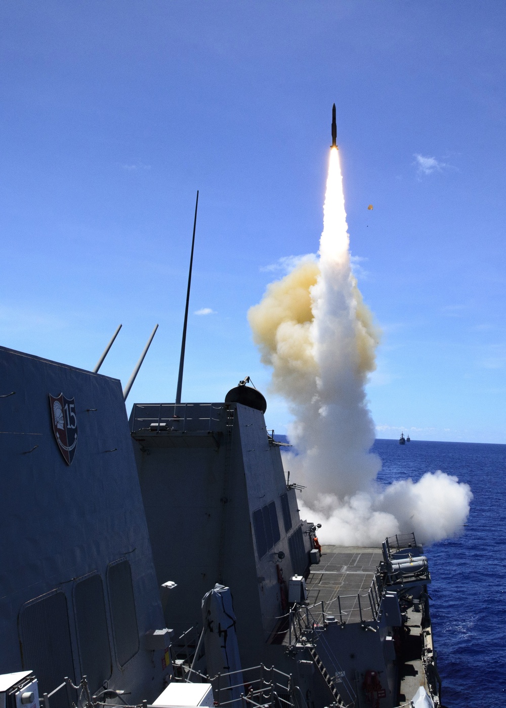 USS Mustin (DDG 89) launches SM-2 rocket during MISSILEX exercise for MultiSail 18