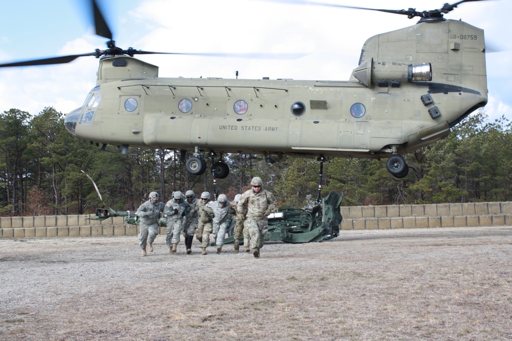 New York and Massachusetts Guard Soldiers conduct sling-load training