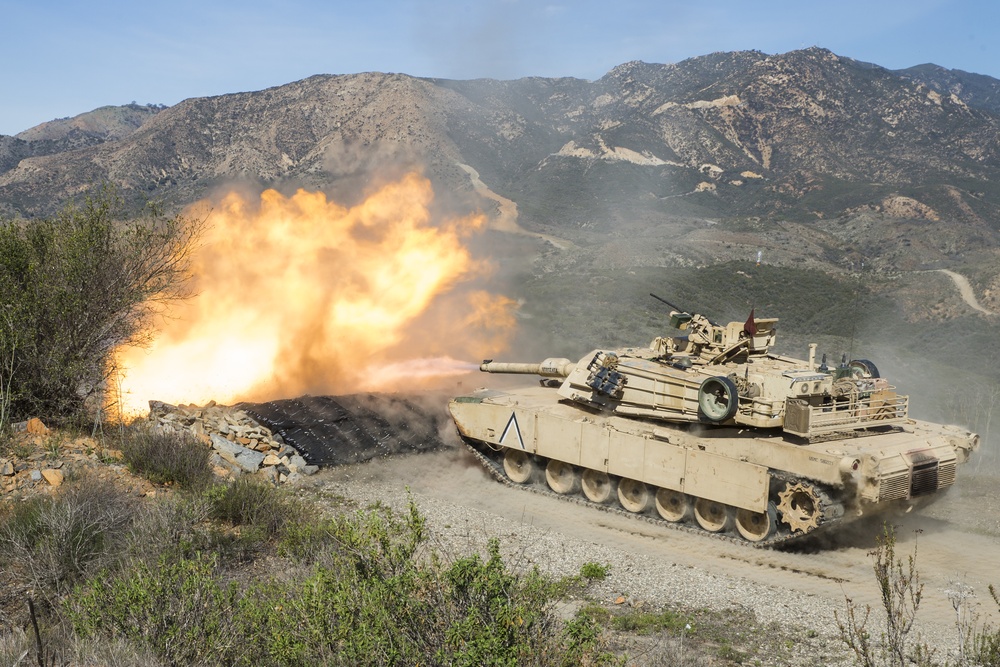 4th Tank Bn. trains on Camp Pendleton