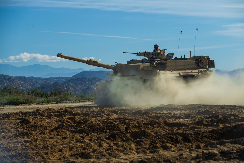 DVIDS - Images - 4th Tank Bn. trains on Camp Pendleton [Image 5 of 7]