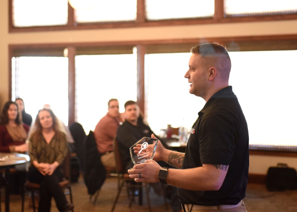 Minnesota Guardsman Receives Award for Combating Drugs in his Community